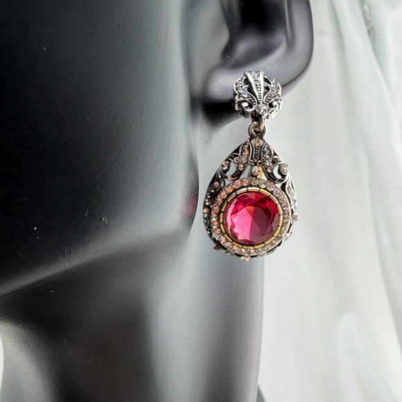 Red Crystal Teardrop Earrings | Elegant Statement Look - Picture 5 of 10